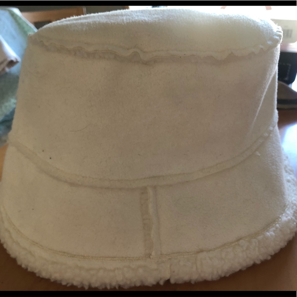 Lands’ End White Winter Hat